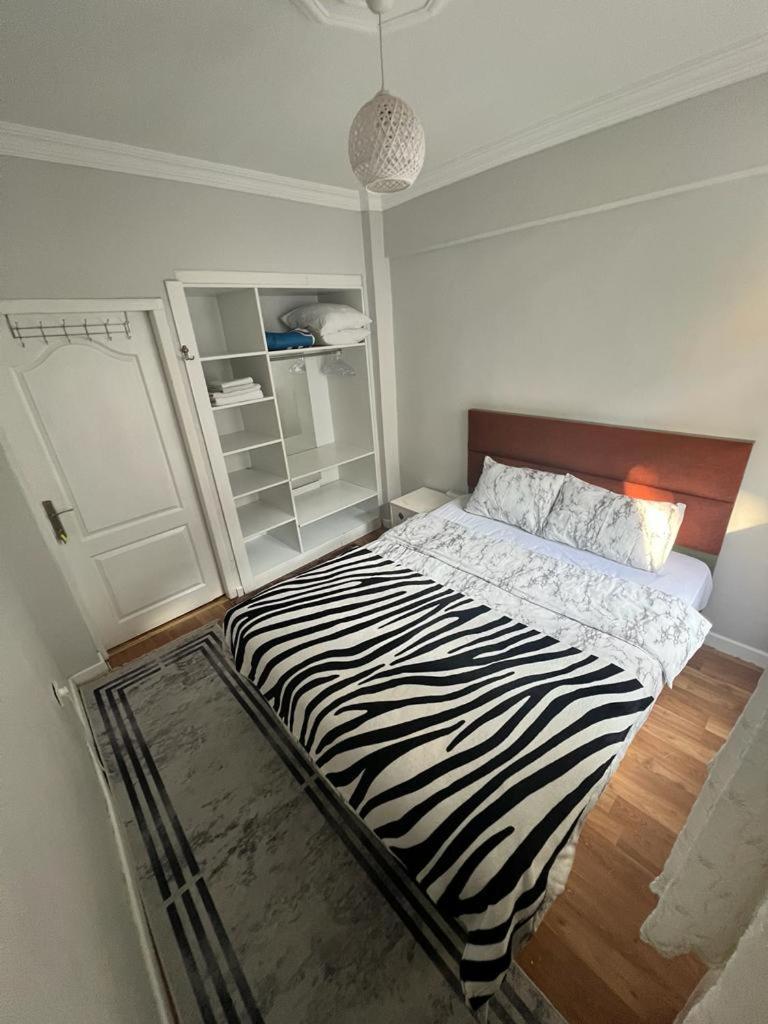 Kadikoey Holiday Home Истанбул Екстериор снимка